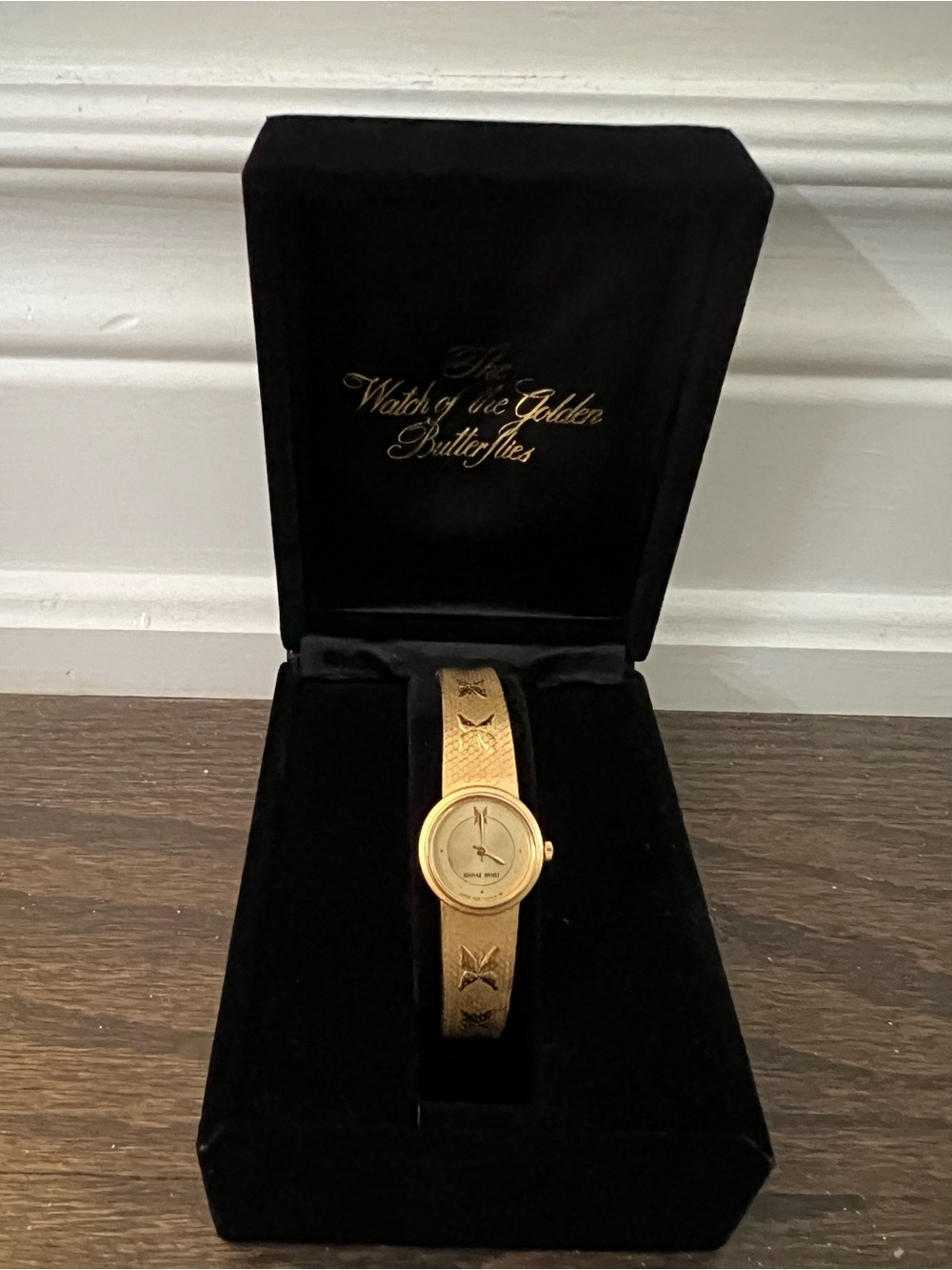 Vintage 1988 Seiko HANAE MORI 1E20-0A10 Gold Plated Quartz Watch (RARE!)